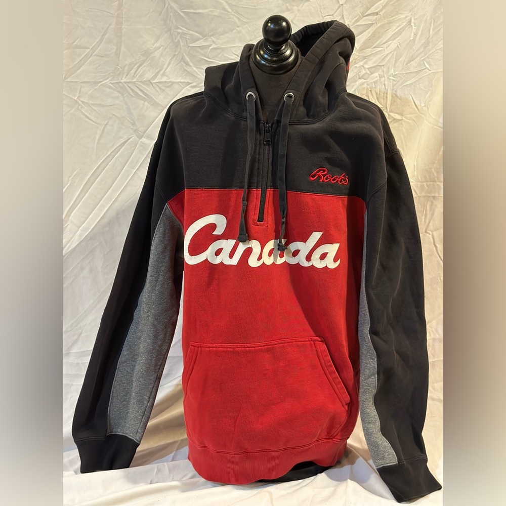 ROOTS Canada hoodie